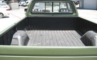 Dodge-Other-Pickups-1977-Extended-Cab-Pickup-8
