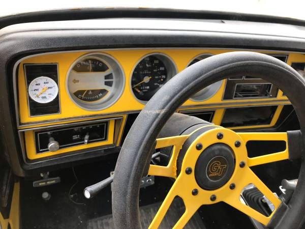 Dodge-Pickup-1981-7