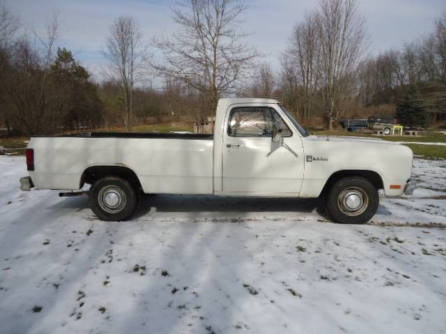 Dodge-Pickup-1985-White-4