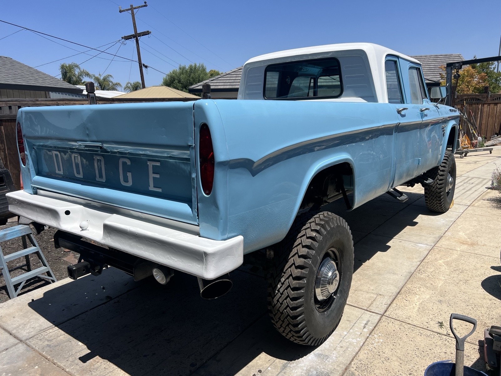 Dodge-Power-Wagon-1966-1