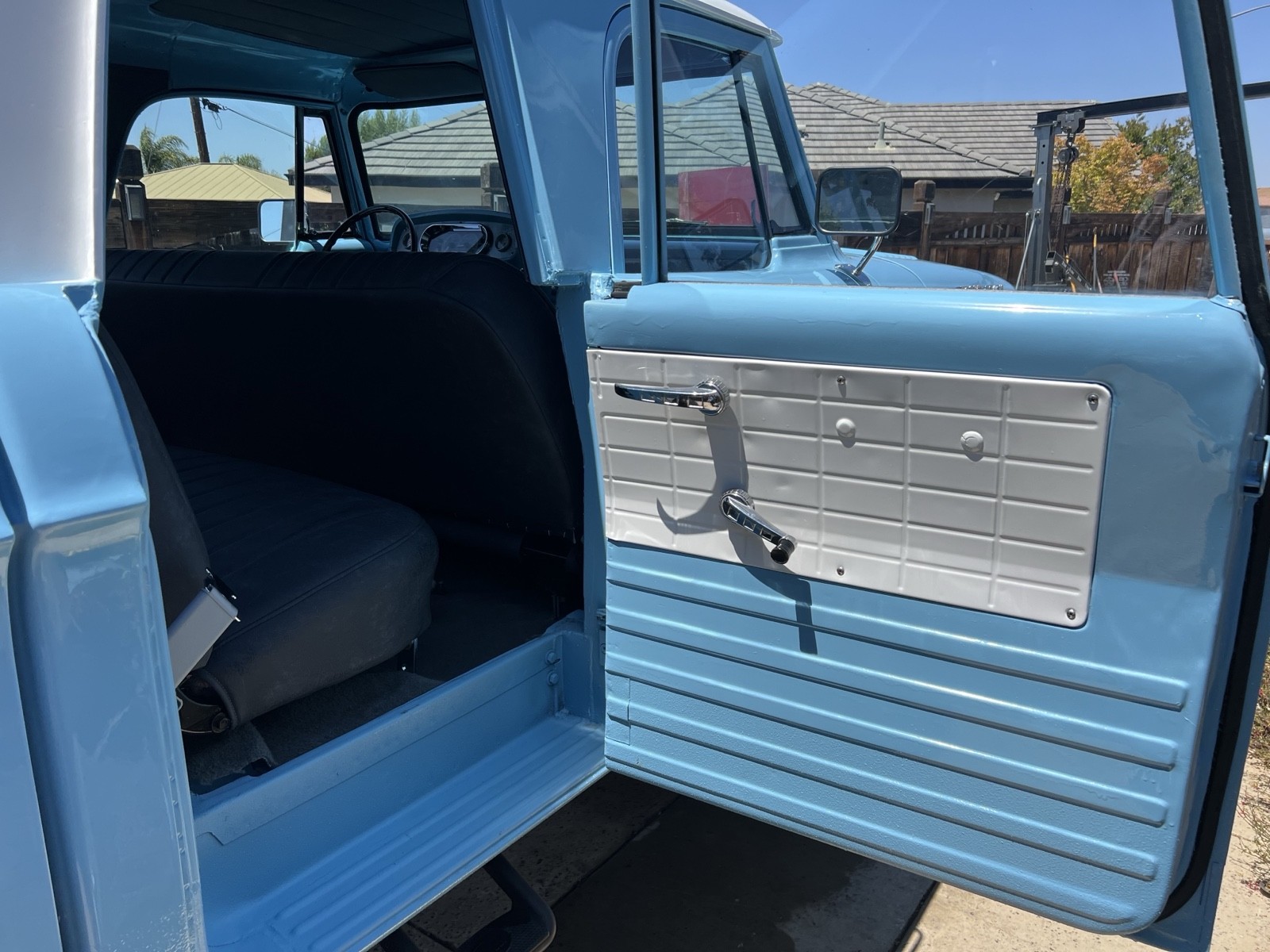 Dodge-Power-Wagon-1966-10