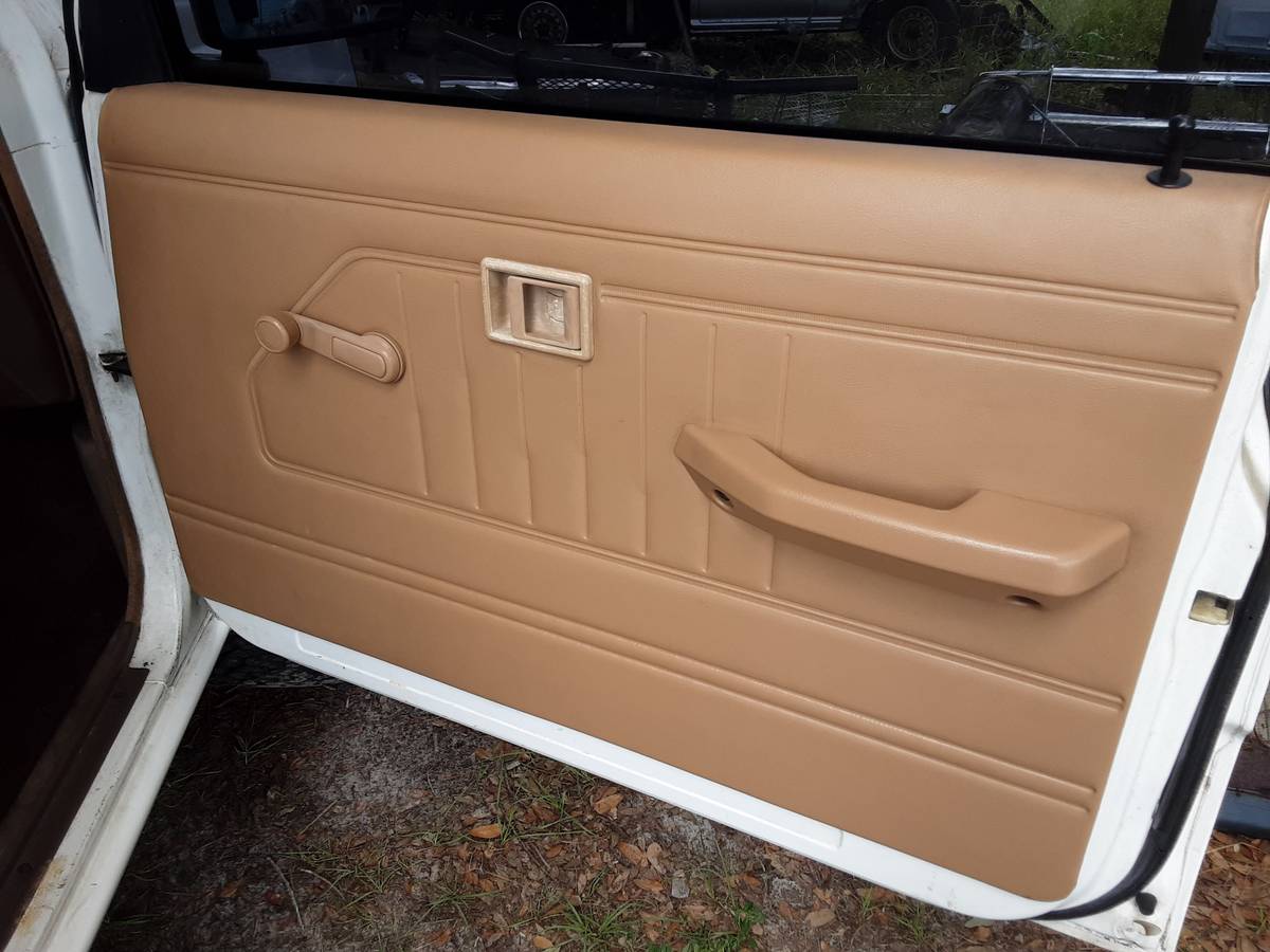 Dodge-Power-ram-50-4x4-diesel-1988-11