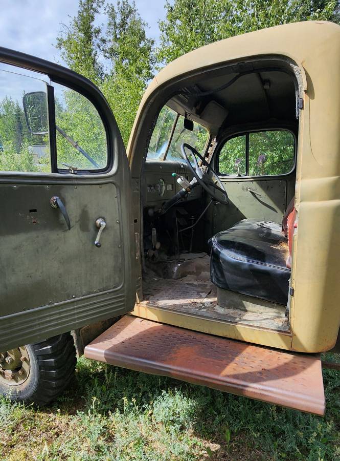 Dodge-Power-wagon-1950-green-12