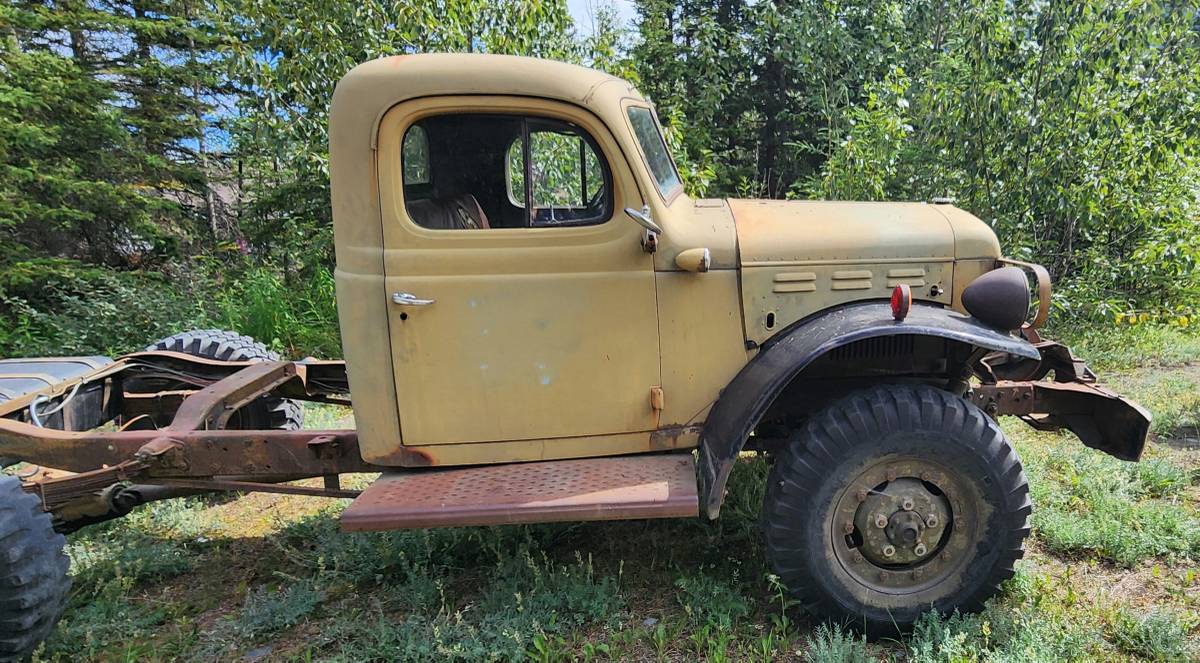 Dodge-Power-wagon-1950-green-5