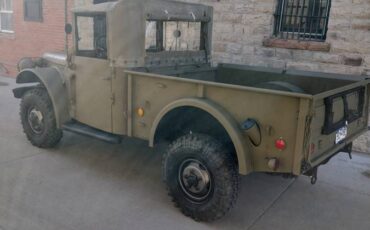 Dodge-Power-wagon-1954
