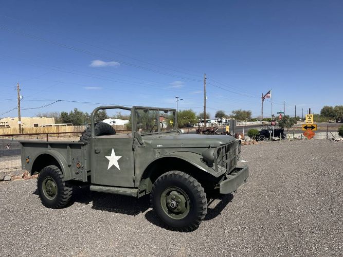 Dodge-Power-wagon-1954