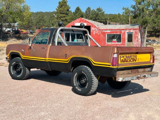 Dodge-Power-wagon-1977-Brown-Black-15
