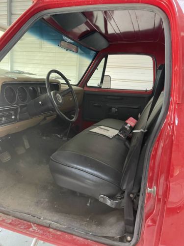 Dodge-Power-wagon-1983-Red-Black-8