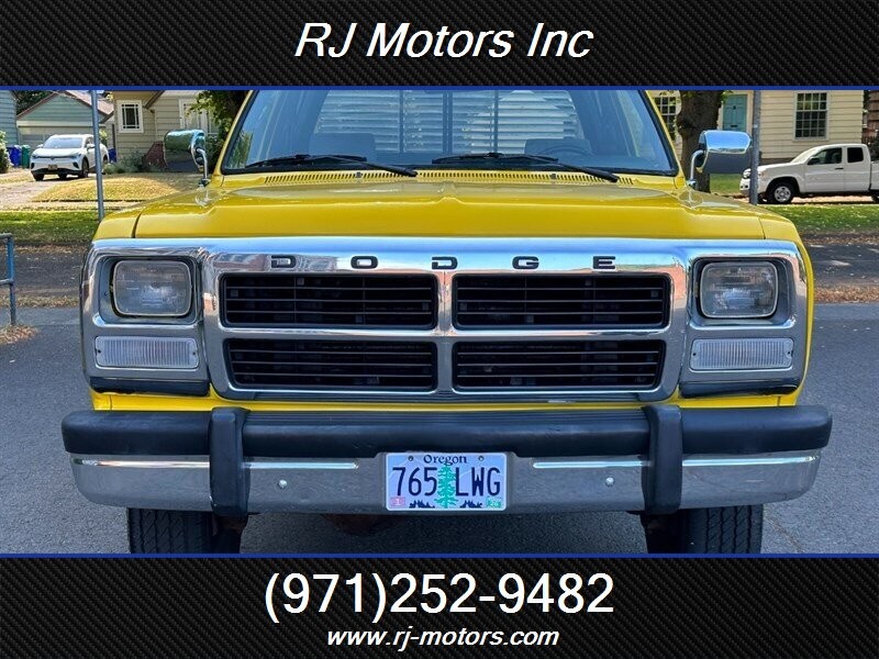 Dodge-RAM-350-1993-Truck-3