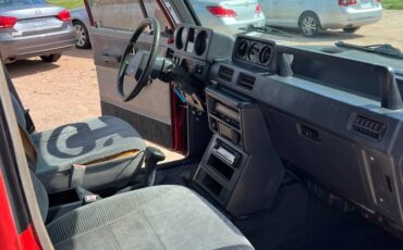 Dodge-Raider-1987-red-7