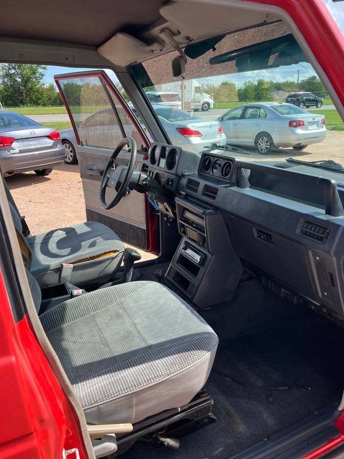 Dodge-Raider-1987-red-7