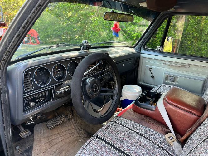 Dodge-Ram-1984-Gray-4