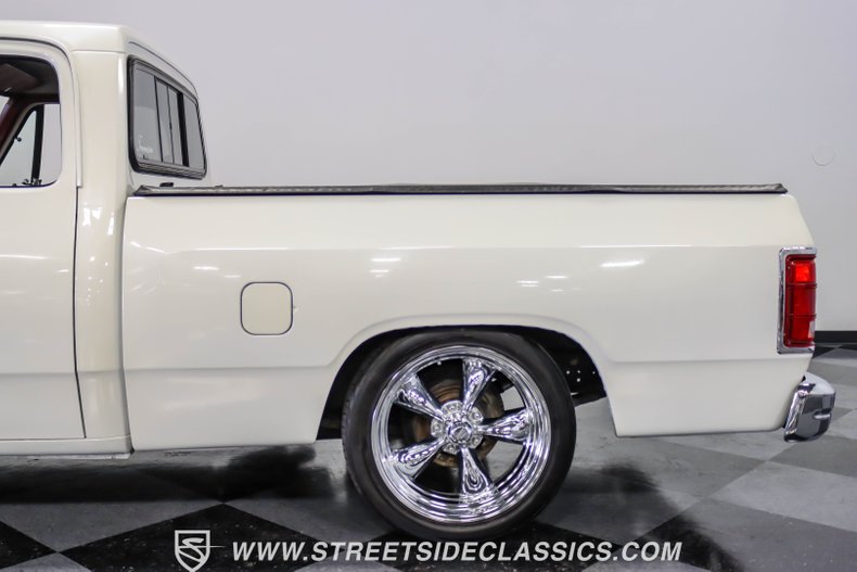 Dodge-Ram-1991-White-Red-24