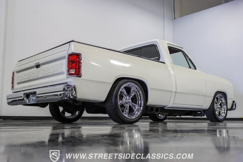 Dodge-Ram-1991-White-Red-27