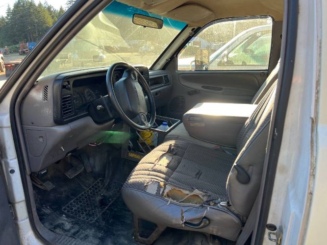 Dodge-Ram-1994-White-4