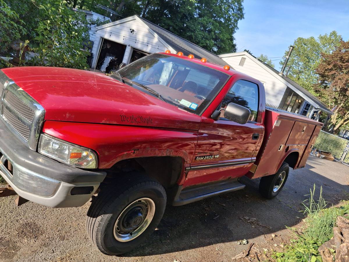 Dodge-Ram-2500-1994-red-1