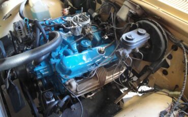 Dodge-Ram-d150-1982-17
