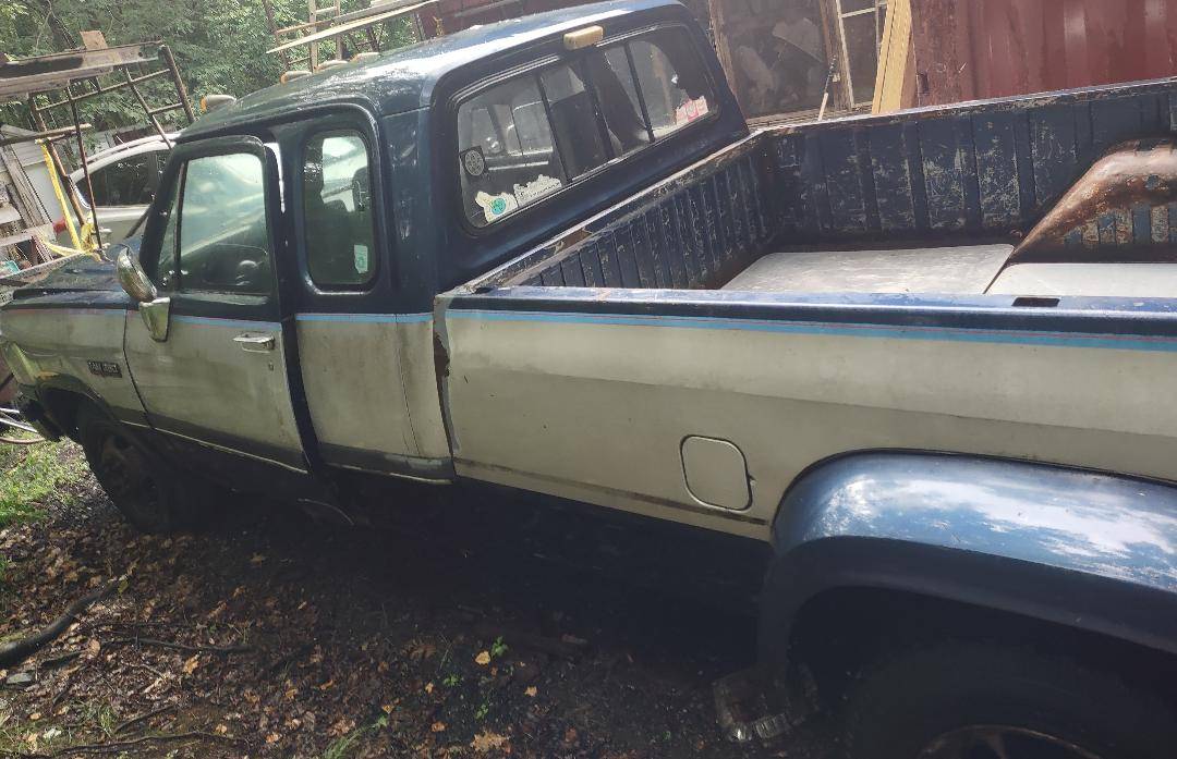 Dodge-Ram-deisel-cummins-3500-diesel-1993-grey
