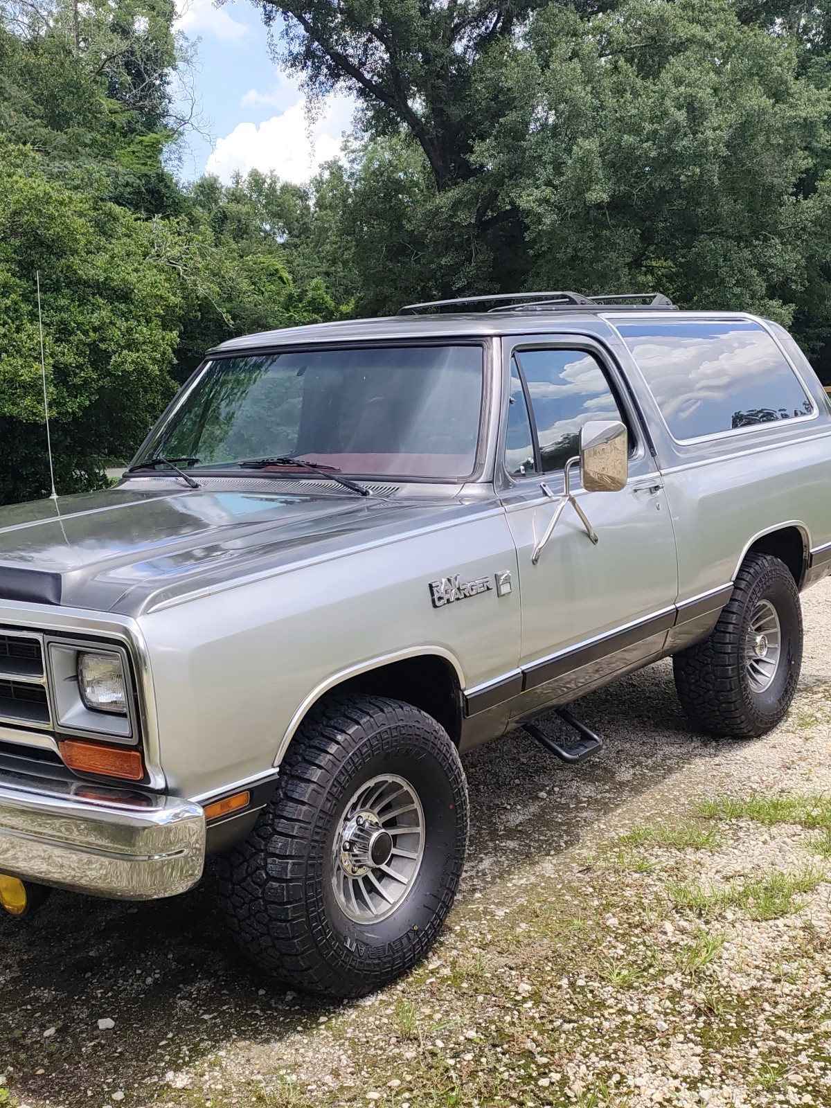 Dodge-Ramcharger-1987-1