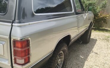 Dodge-Ramcharger-1987-16