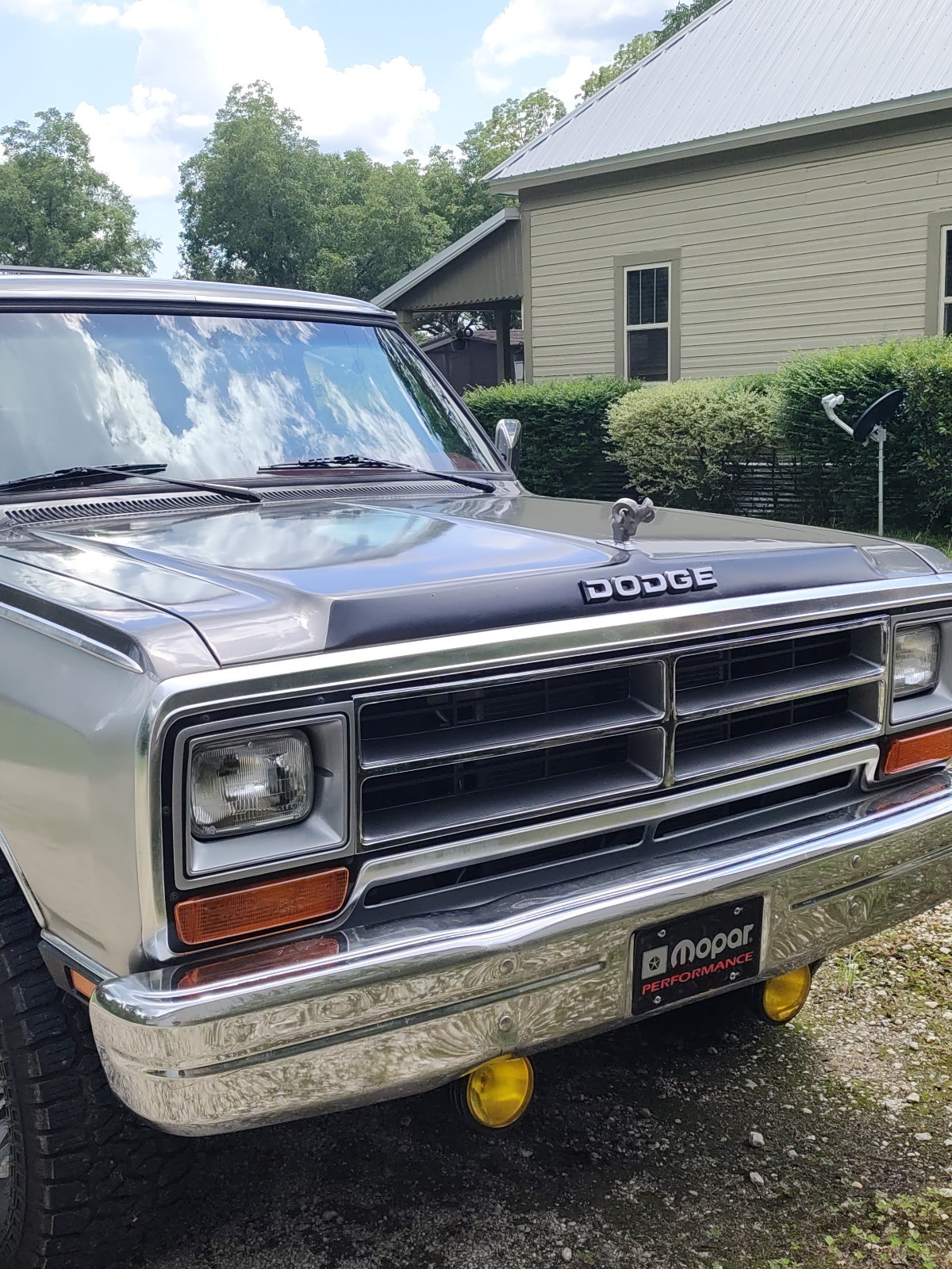 Dodge-Ramcharger-1987-2