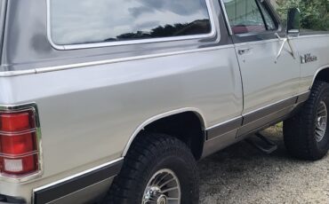 Dodge-Ramcharger-1987-6