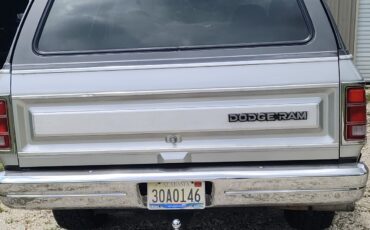 Dodge-Ramcharger-1987-7