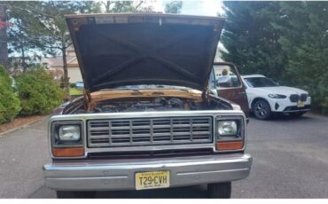 Dodge-Ramcharger-1987-SUV-10