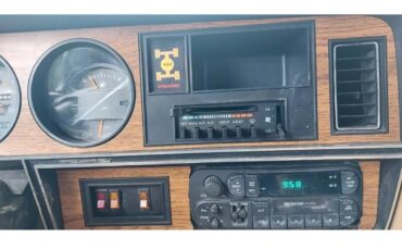 Dodge-Ramcharger-1987-SUV-15