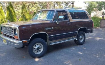 Dodge-Ramcharger-1987-SUV