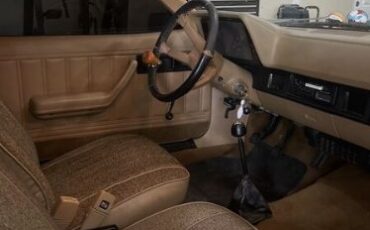 Dodge-Rampage-1982-White-Tan-11