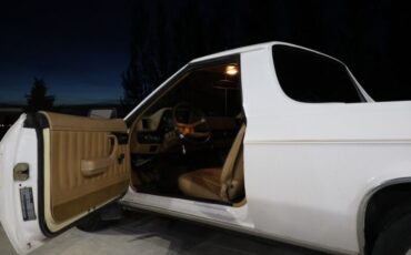 Dodge-Rampage-1982-White-Tan-3
