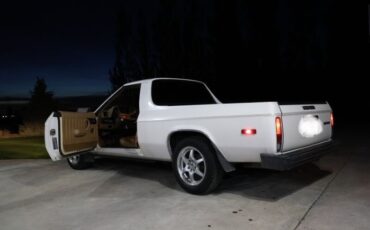 Dodge-Rampage-1982-White-Tan-7