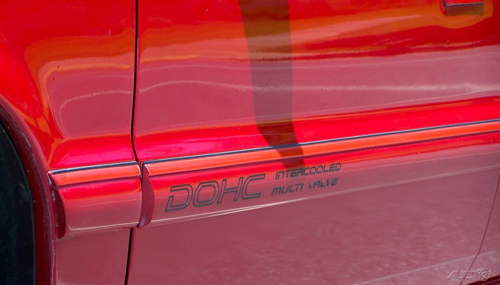 Dodge-Spirit-1991-Sedan-11