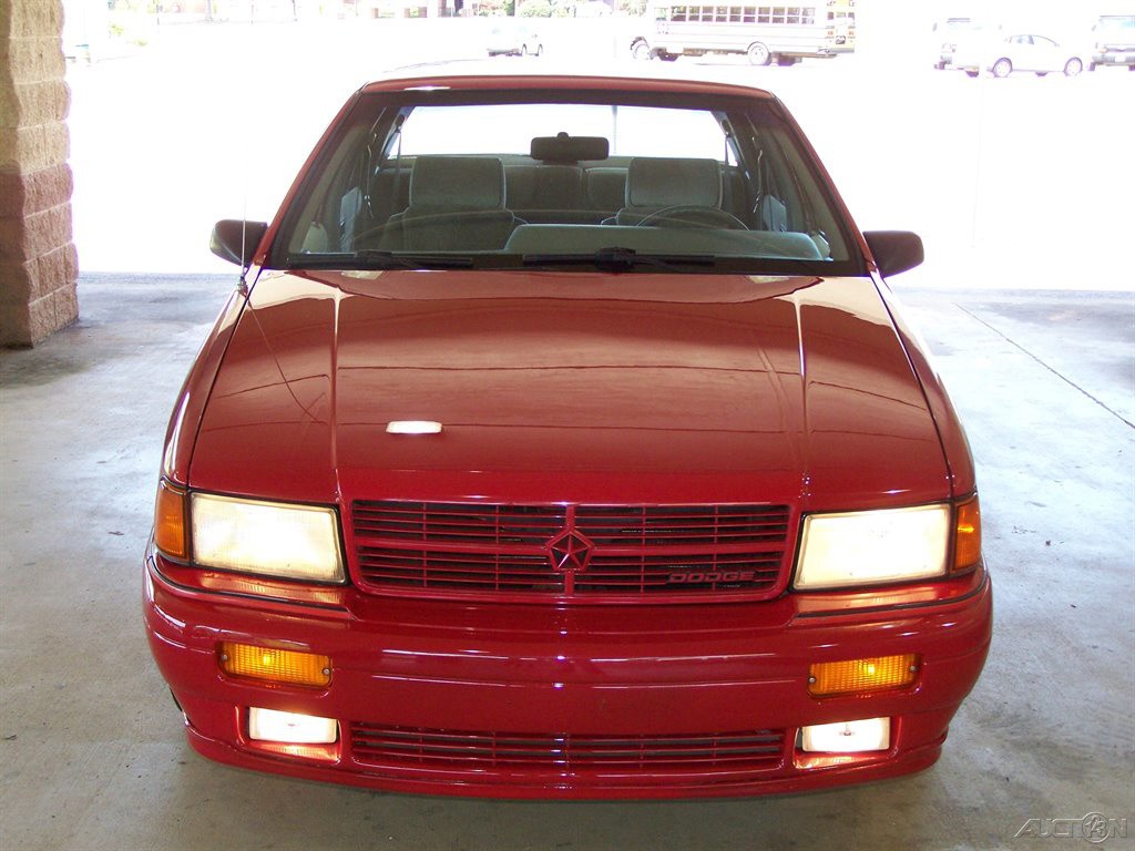 Dodge-Spirit-1991-Sedan-13