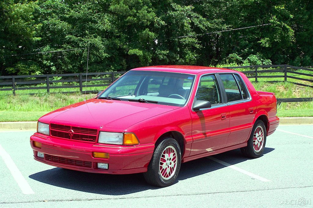 Dodge-Spirit-1991-Sedan-16