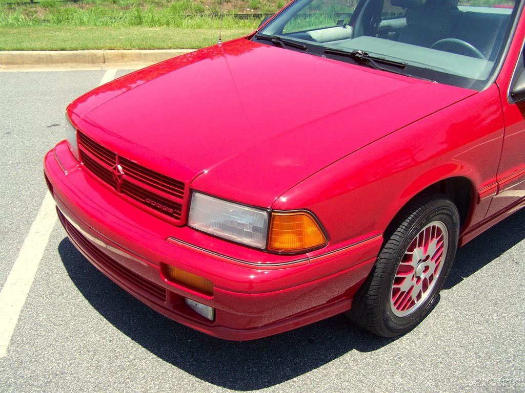 Dodge-Spirit-1991-Sedan-18