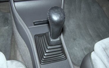 Dodge-Spirit-1991-Sedan-9