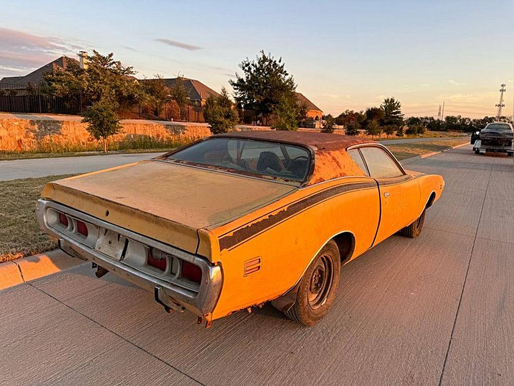 Dodge-Superbee-1971-custom-1