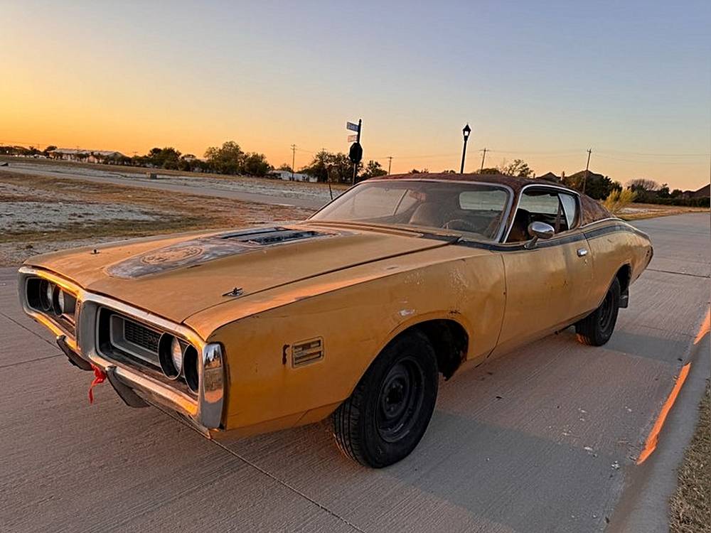 Dodge-Superbee-1971-custom-2