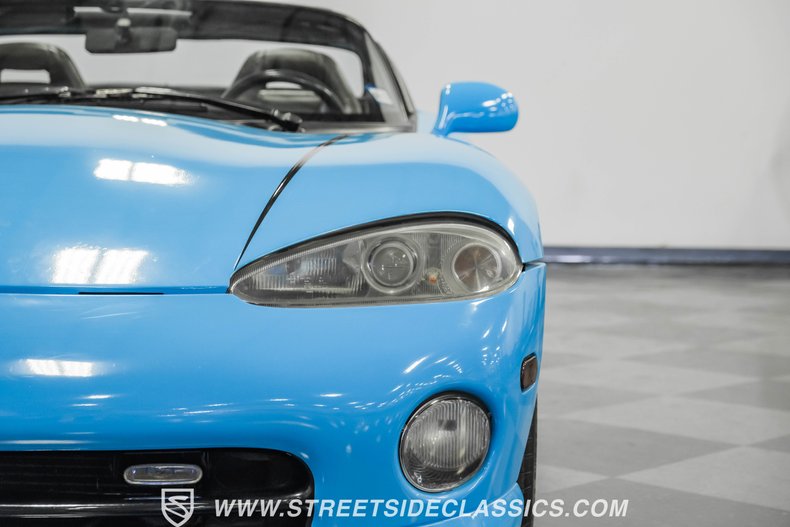 Dodge-Viper-1995-Bright-Blue-Brown-29