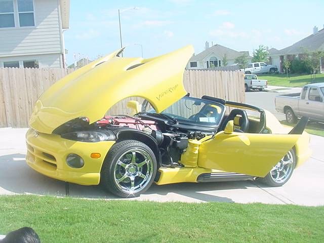 Dodge-Viper-1995-Yellow-Black-Leather-1