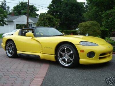 Dodge-Viper-1995-Yellow-Black-Leather-10