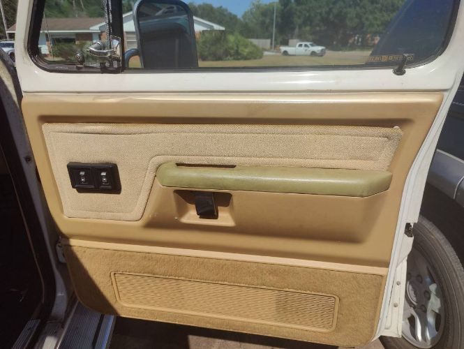 Dodge-W150-1987-White-22
