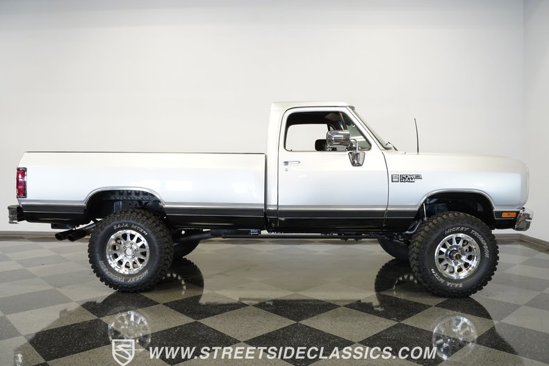 Dodge-W150-1989-Viper-Steel-Gray-Black-32