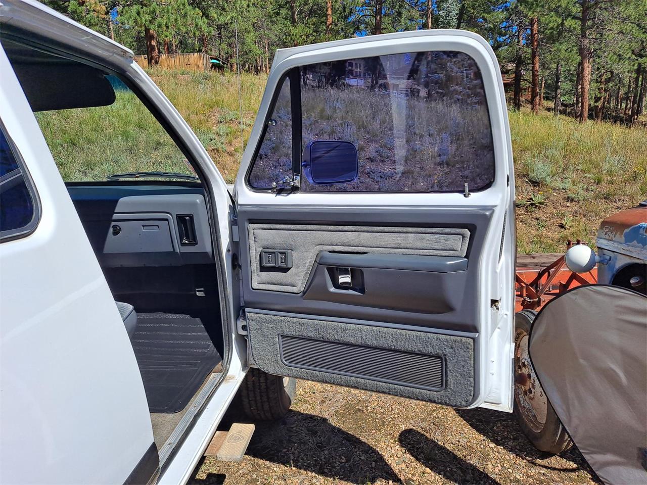 Dodge-W250-1992-Dodge-White-Grey-21