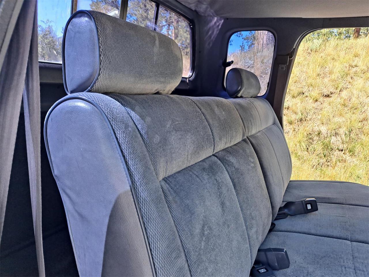 Dodge-W250-1992-Dodge-White-Grey-23