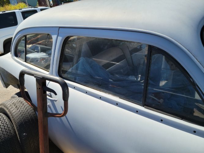 Dodge-Wayfarer-1950-Primer-Black-12