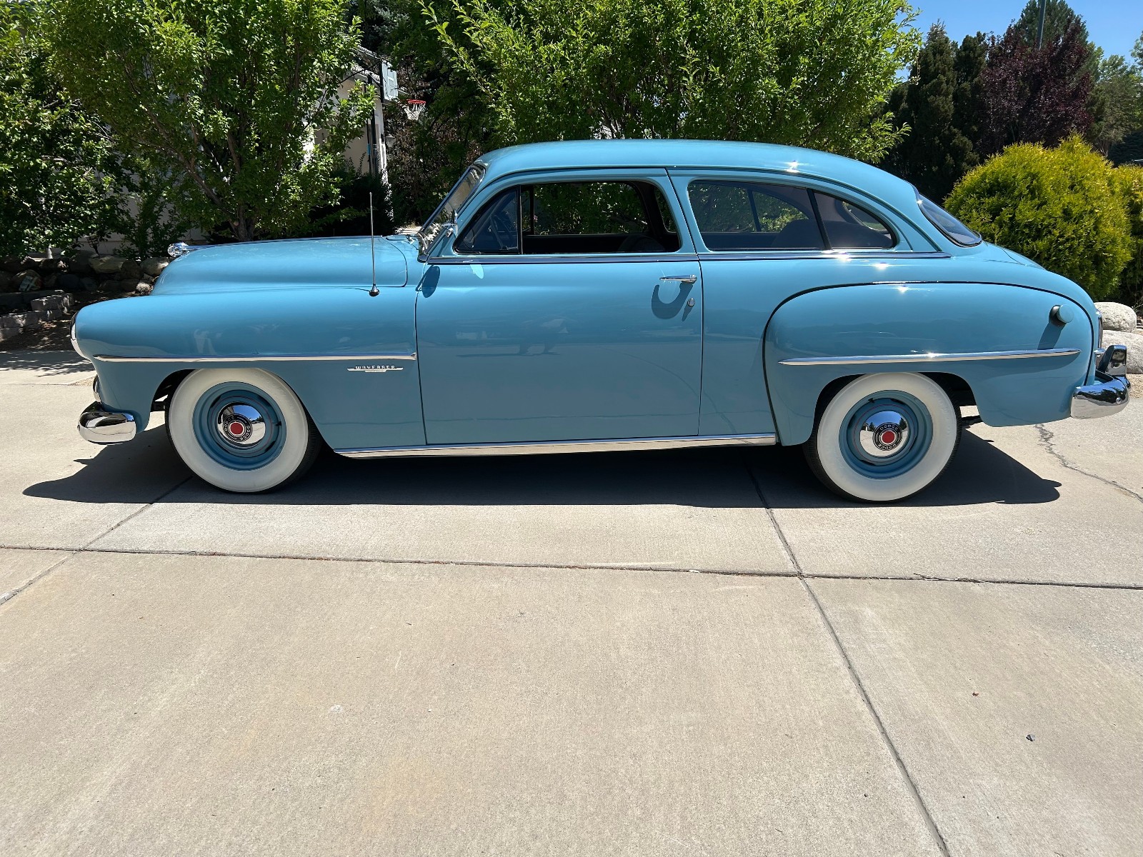Dodge-Wayfarer-1951-Sedan-2