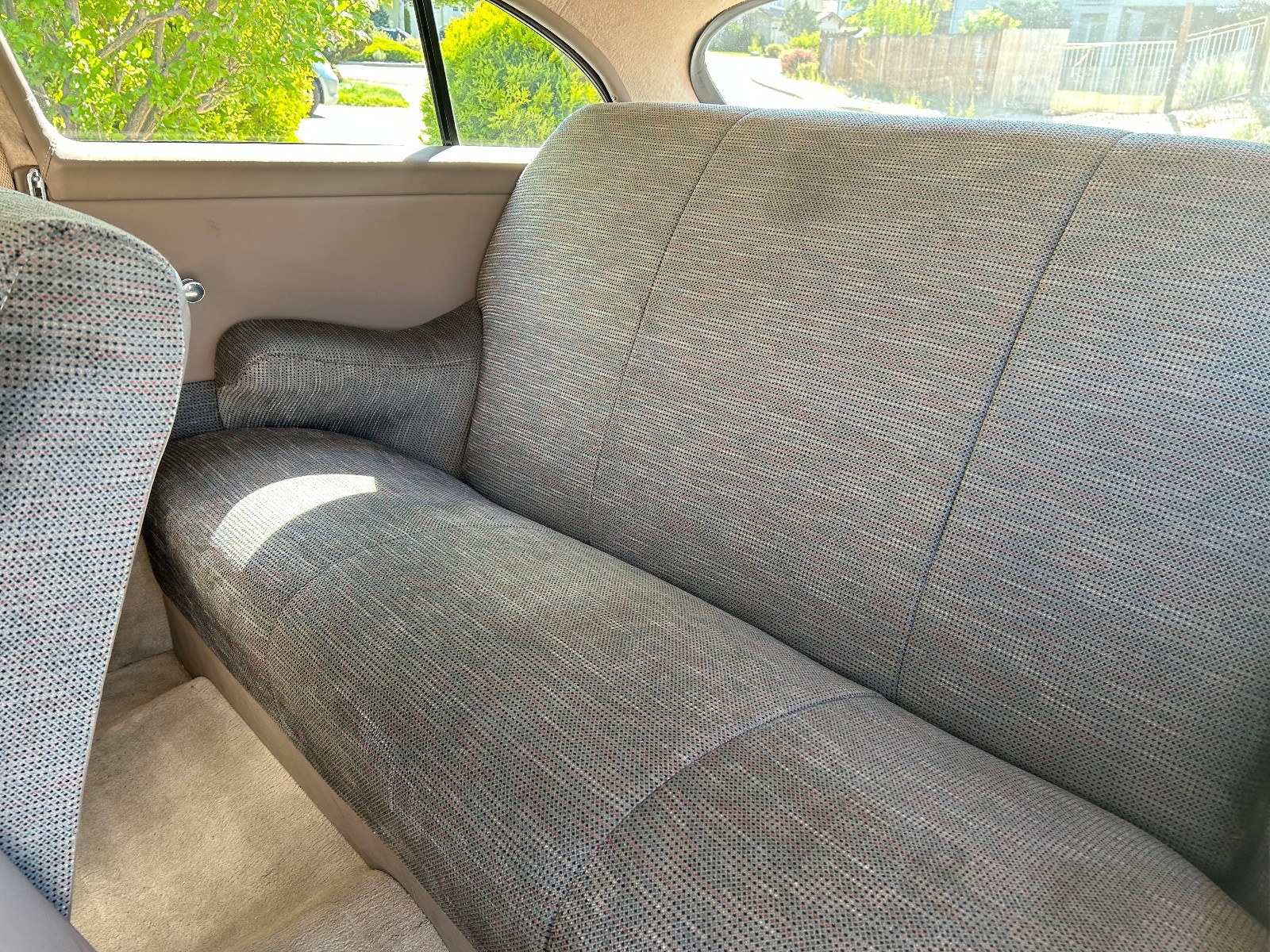 Dodge-Wayfarer-1951-Sedan-5